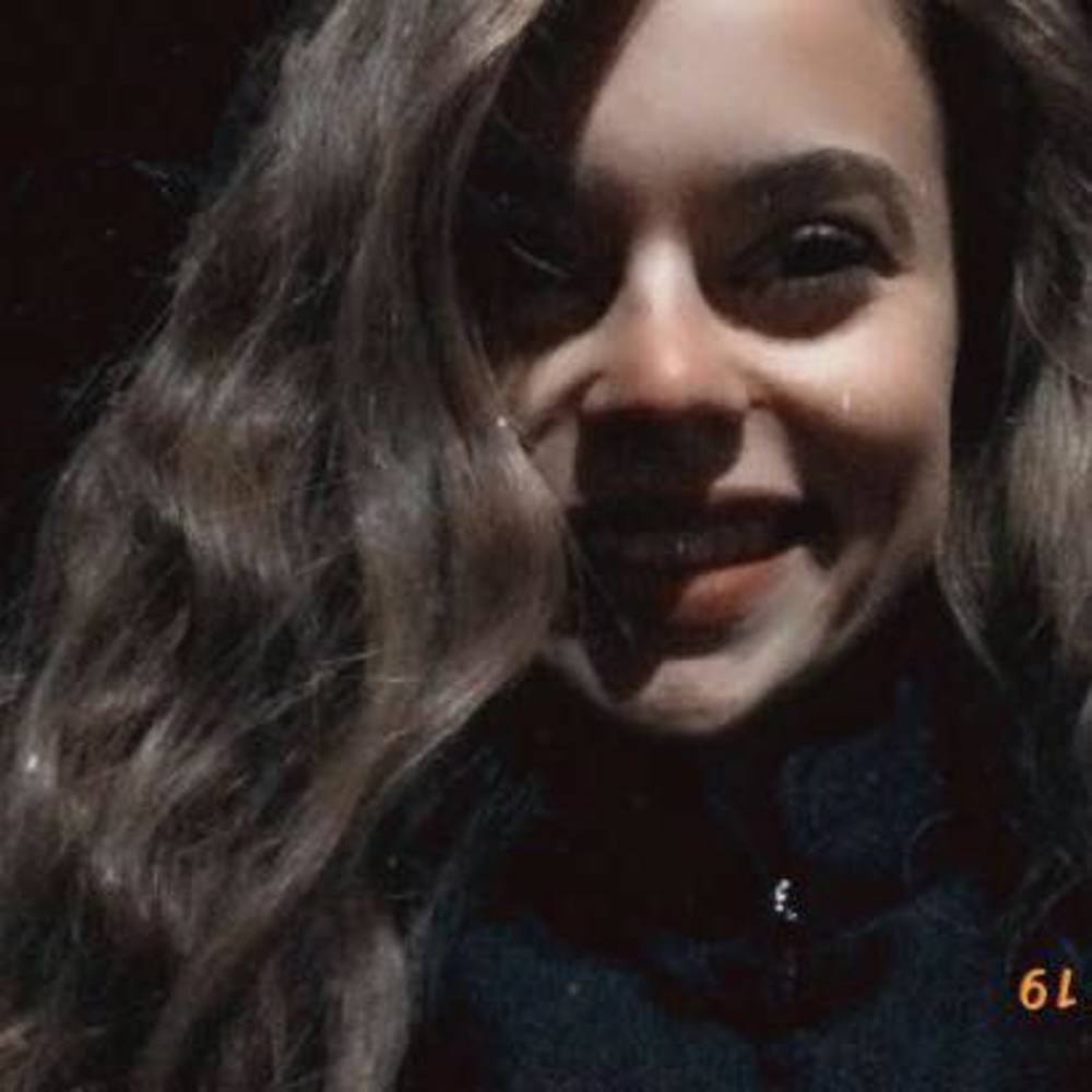 Meet your Posher, Alexis